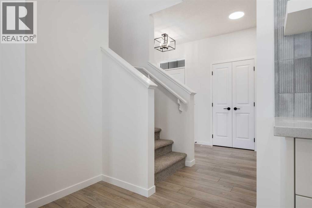 390 Ellen Park