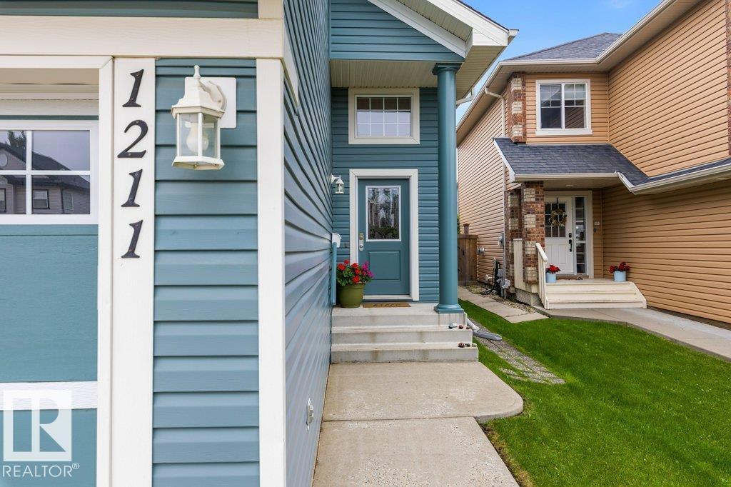 1211 APPLETON CL