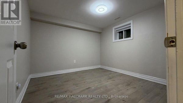 76 Clancy Dr, Toronto (Don Valley Village), ON 5