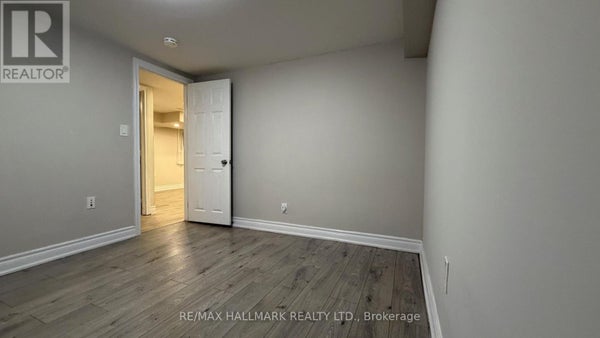 76 Clancy Dr, Toronto (Don Valley Village), ON 4