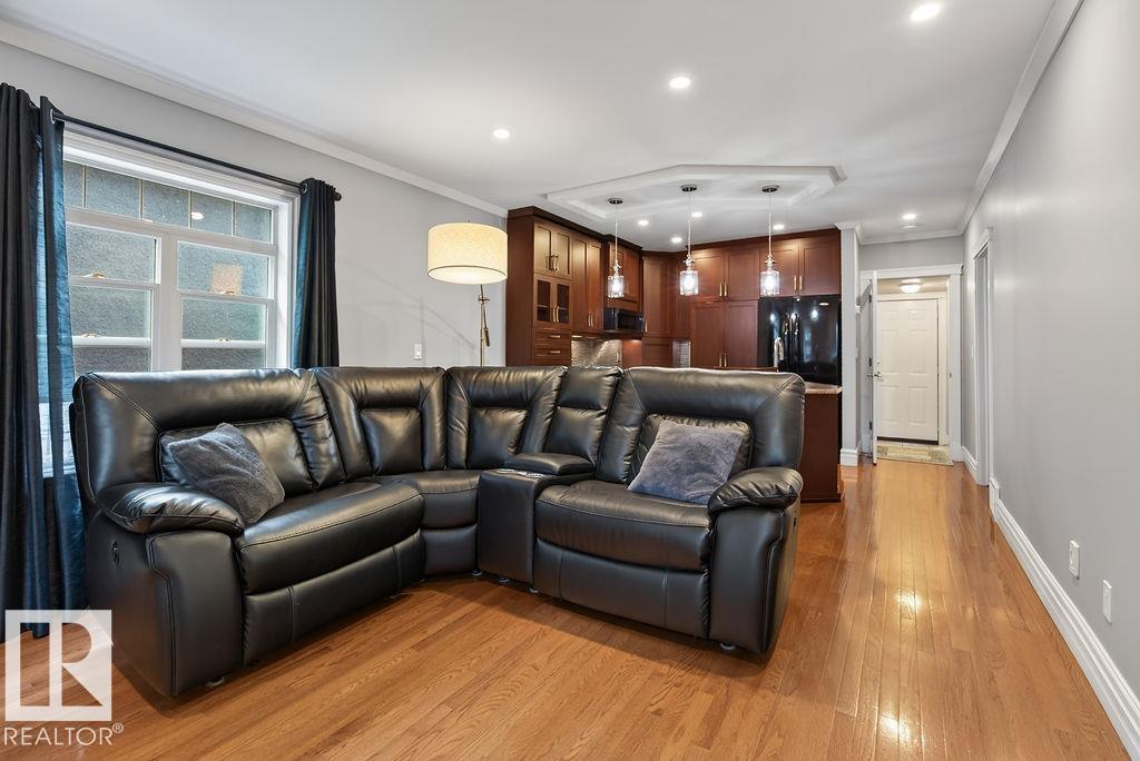 12768 118 ST NW