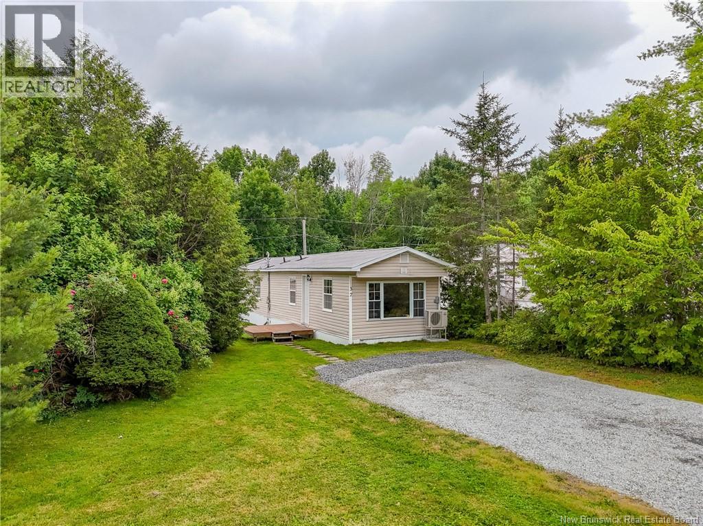 37 Eastwood Street - Photo 2