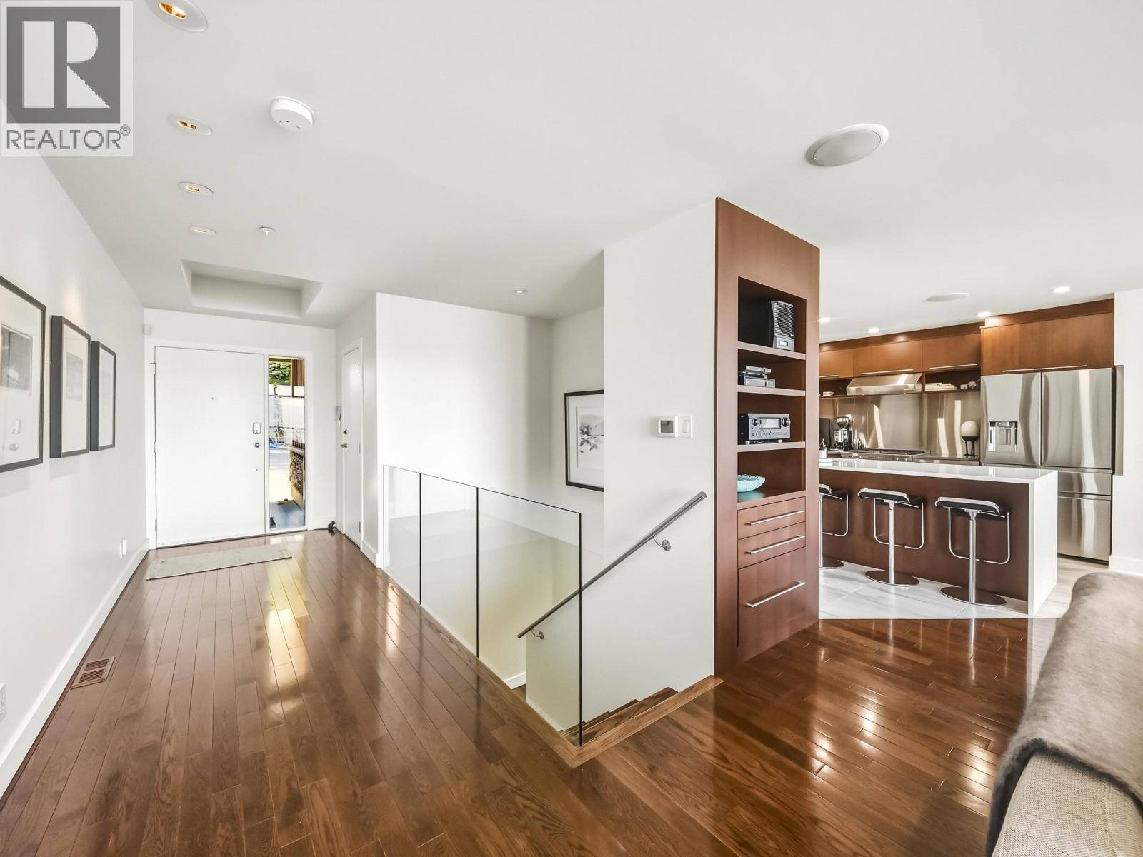 8547 SEASCAPE COURT