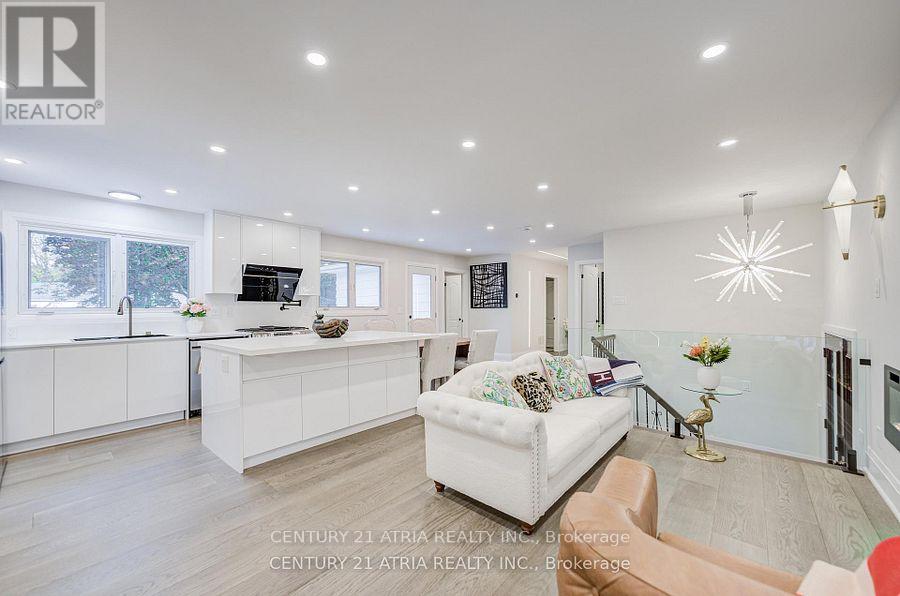33 SIR BRANDILES PLACE