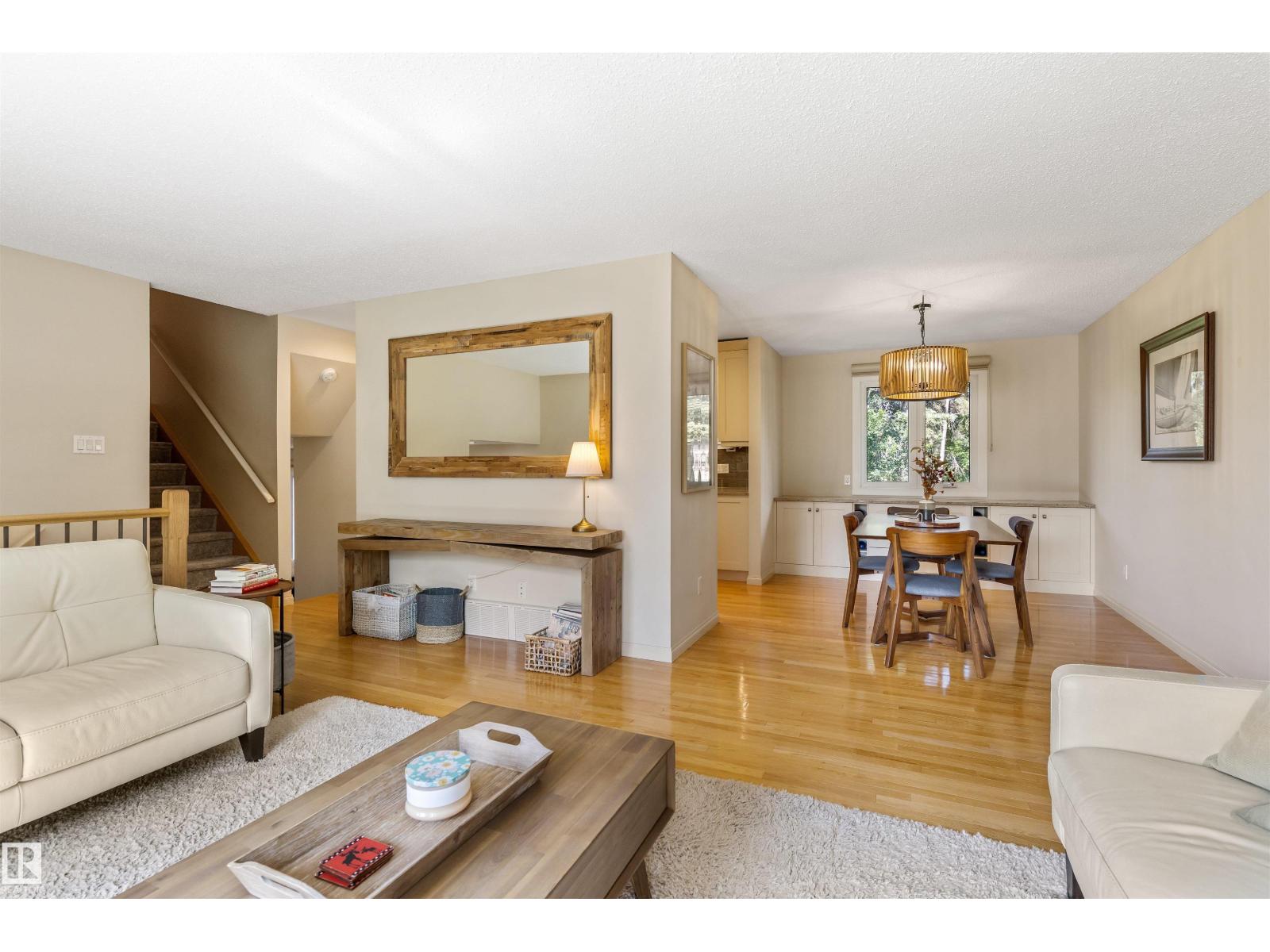 9 BUTTERFIELD CR