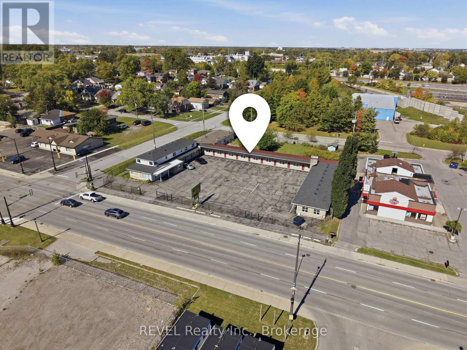 215 GARRISON ROAD