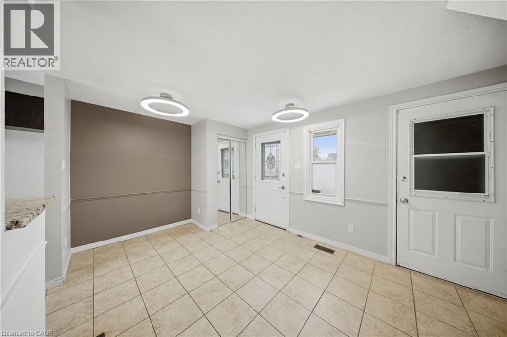 279 AUDEN Road