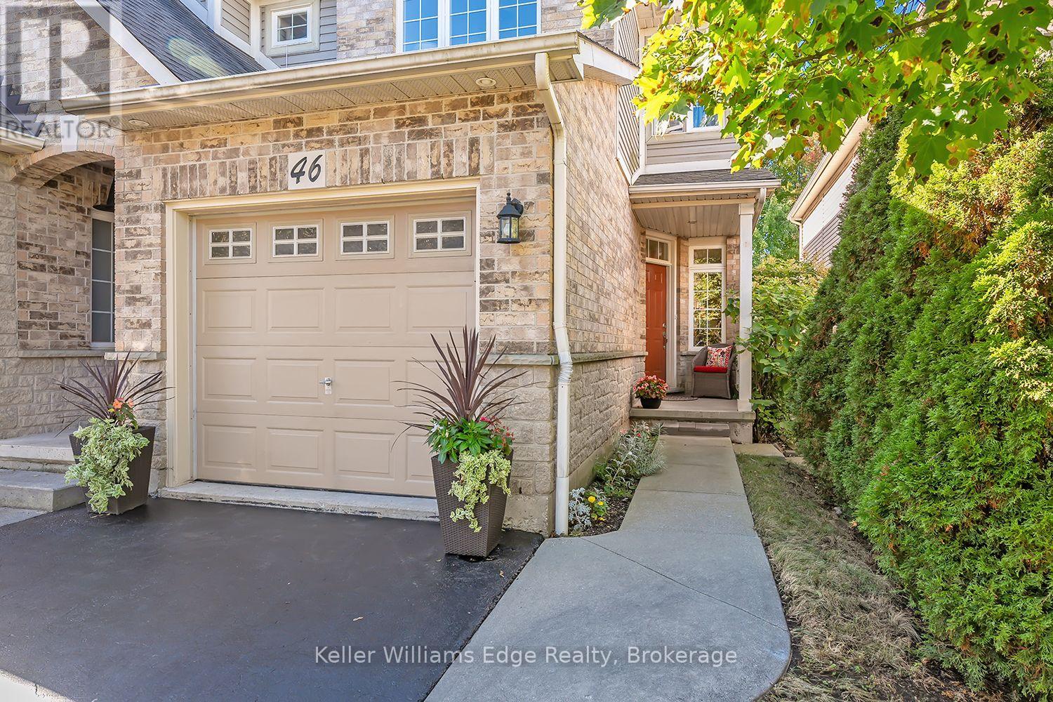 46 SUNNYCROFT COURT W