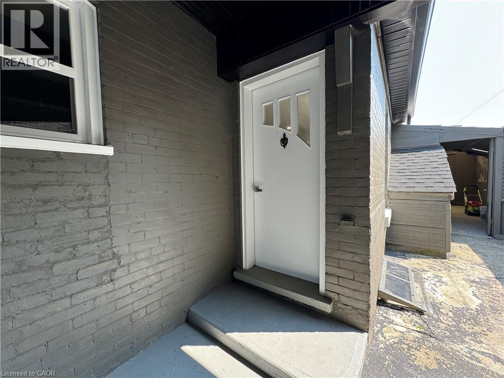 30 ONTARIO Street Unit# 2