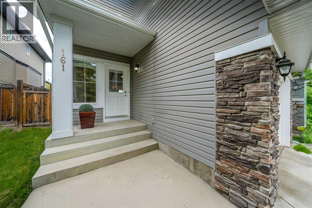 161 Everoak Gardens SW