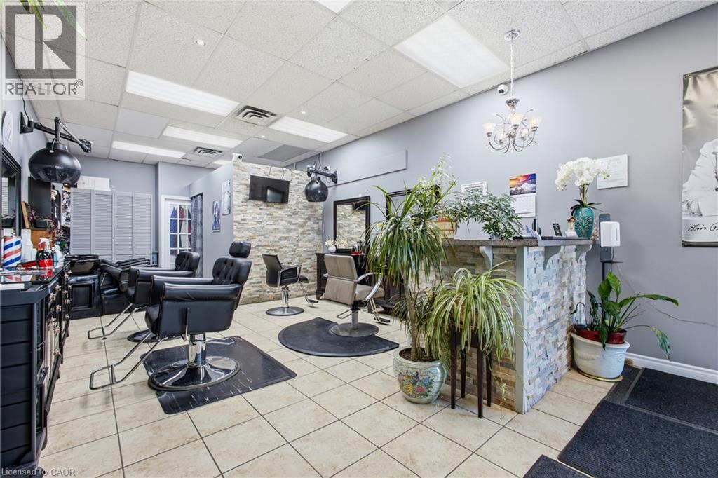 725 OTTAWA Street S Unit# 106