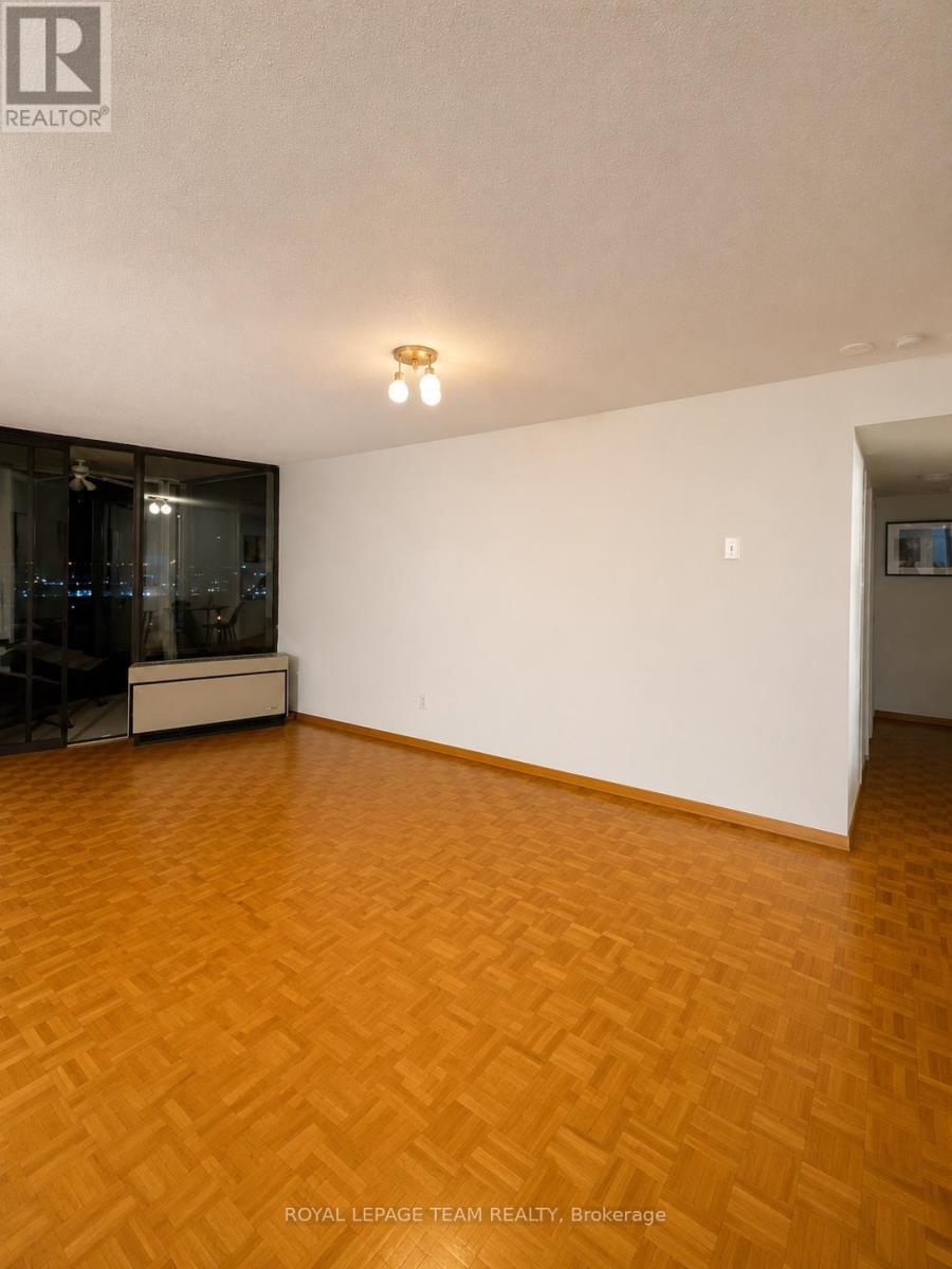 1406 - 2871 RICHMOND ROAD W