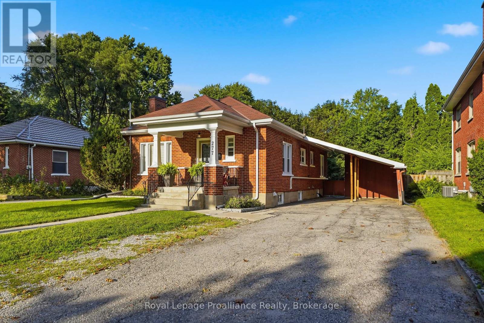 277 DUFFERIN AVENUE