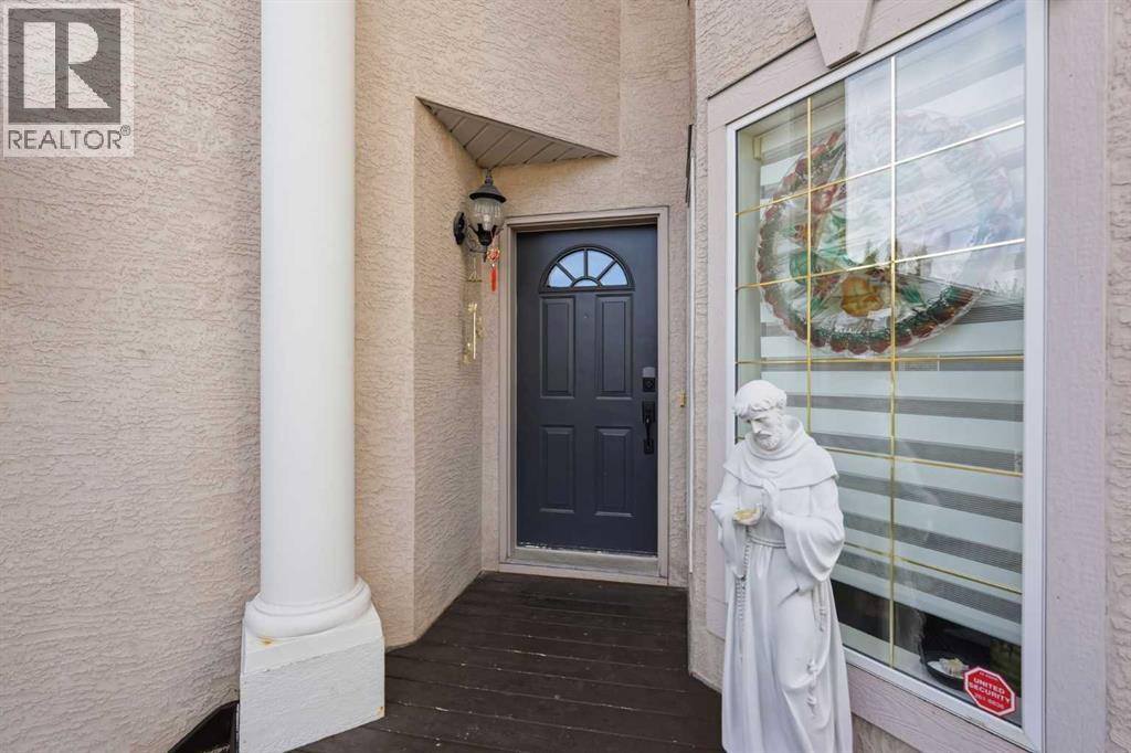 135 Millview Gardens SW