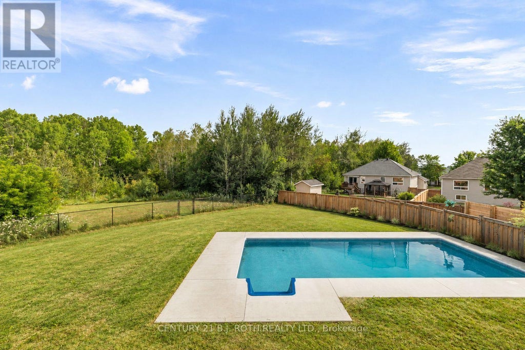 211 ROY DRIVE, CLEARVIEW (STAYNER), ON L0M 1S0 - Image 1252328956.jpeg?d=l