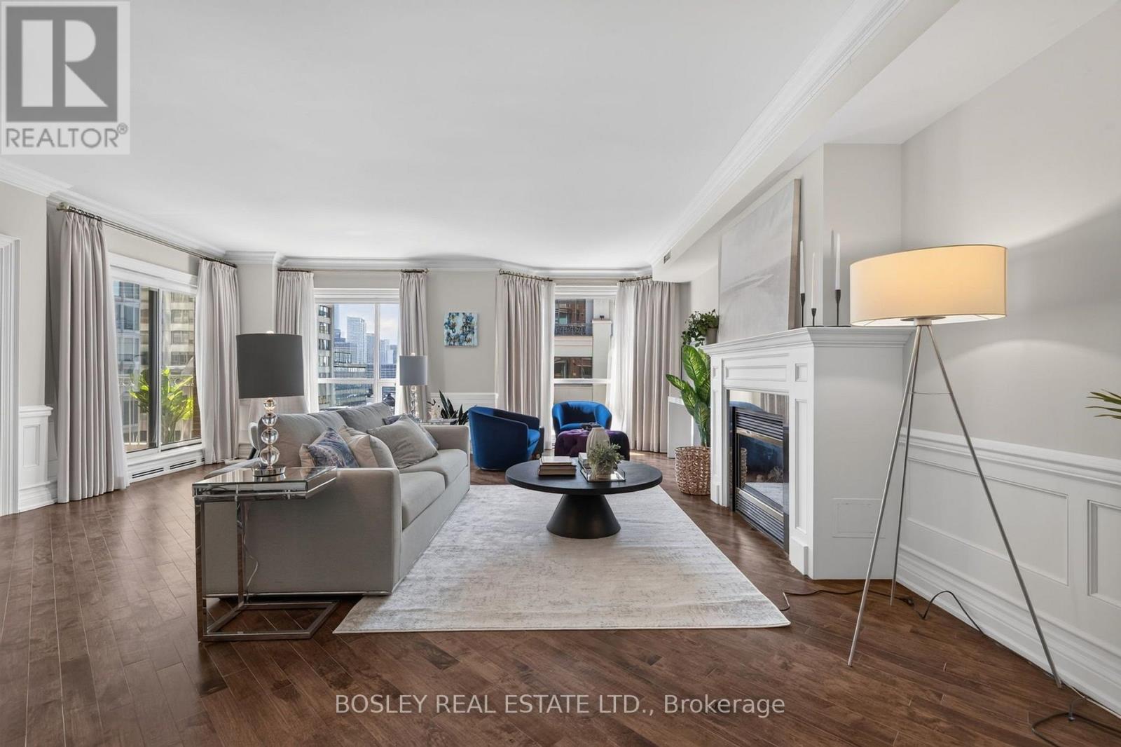 1403 - 38 AVENUE ROAD