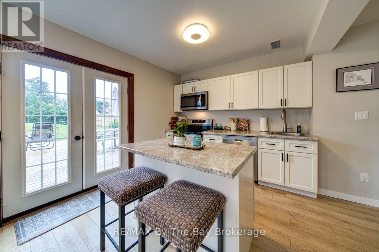 794116 GREY RD 124 ROAD