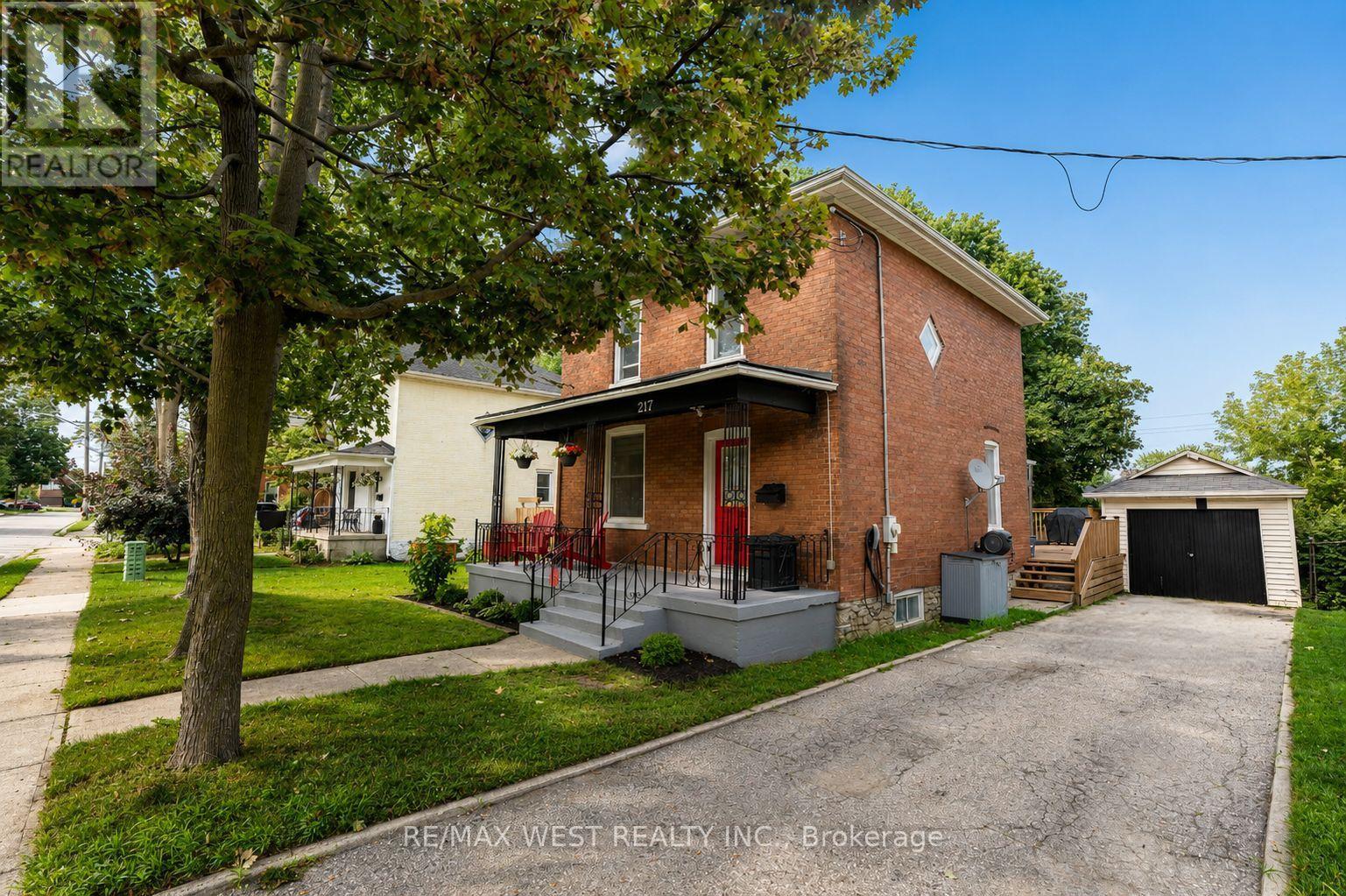 217 HEXAM STREET
