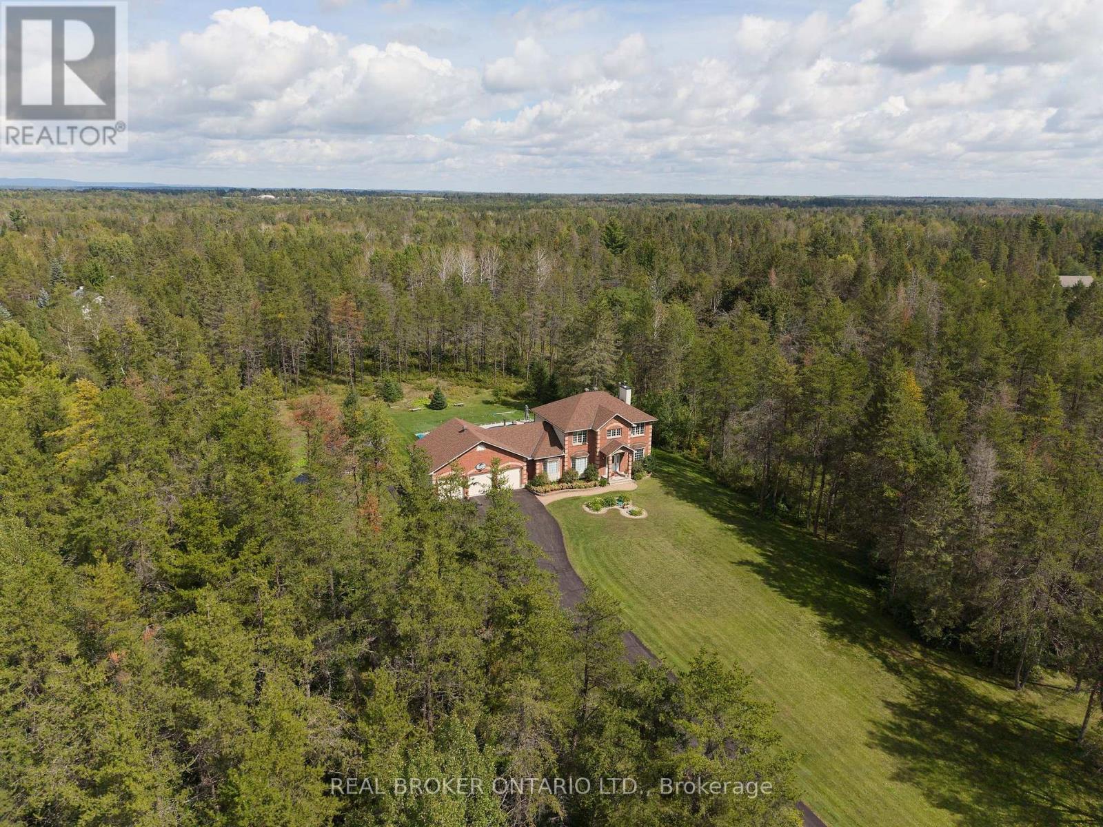 177 GREY FOX DRIVE