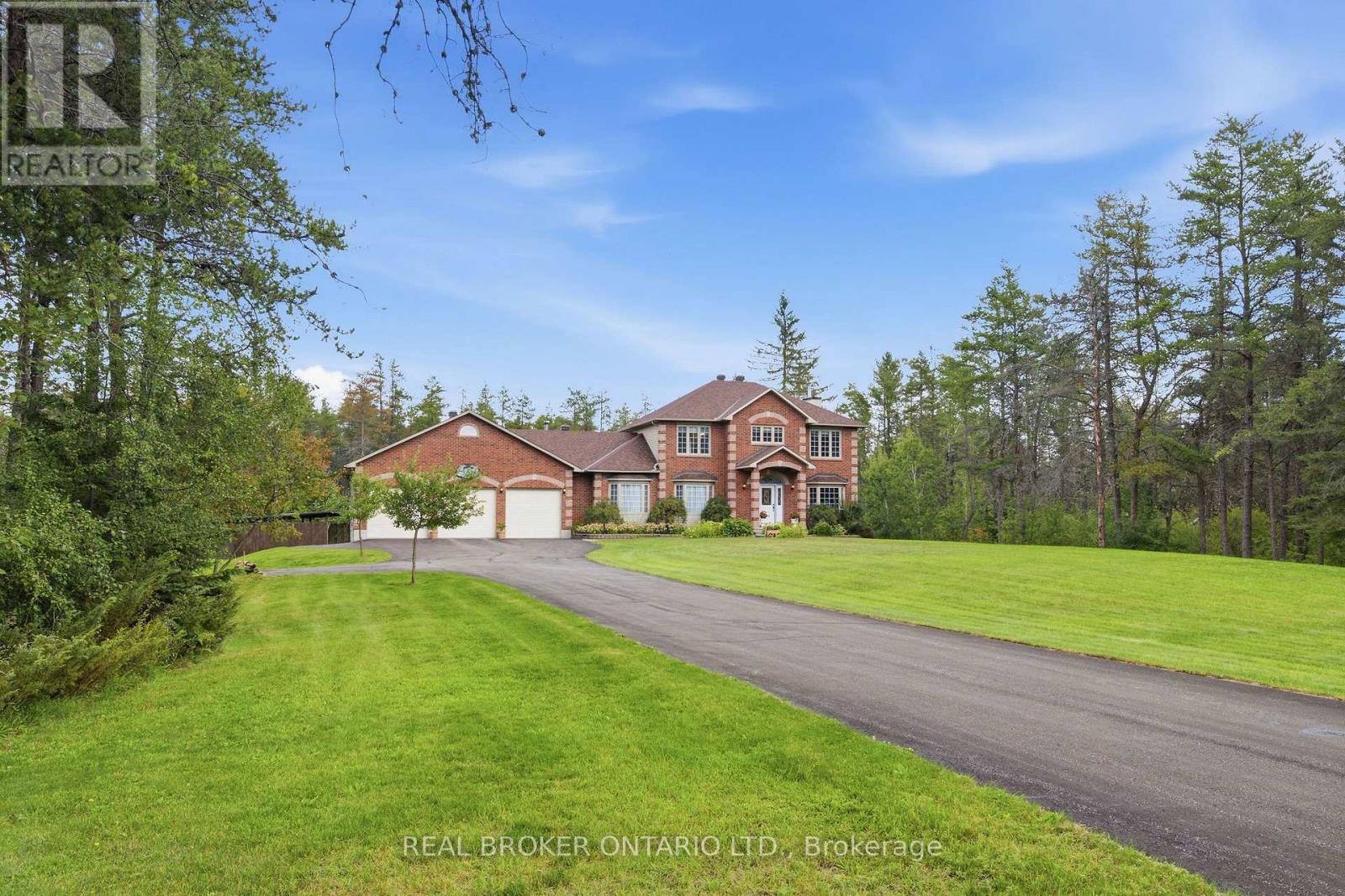 177 GREY FOX DRIVE