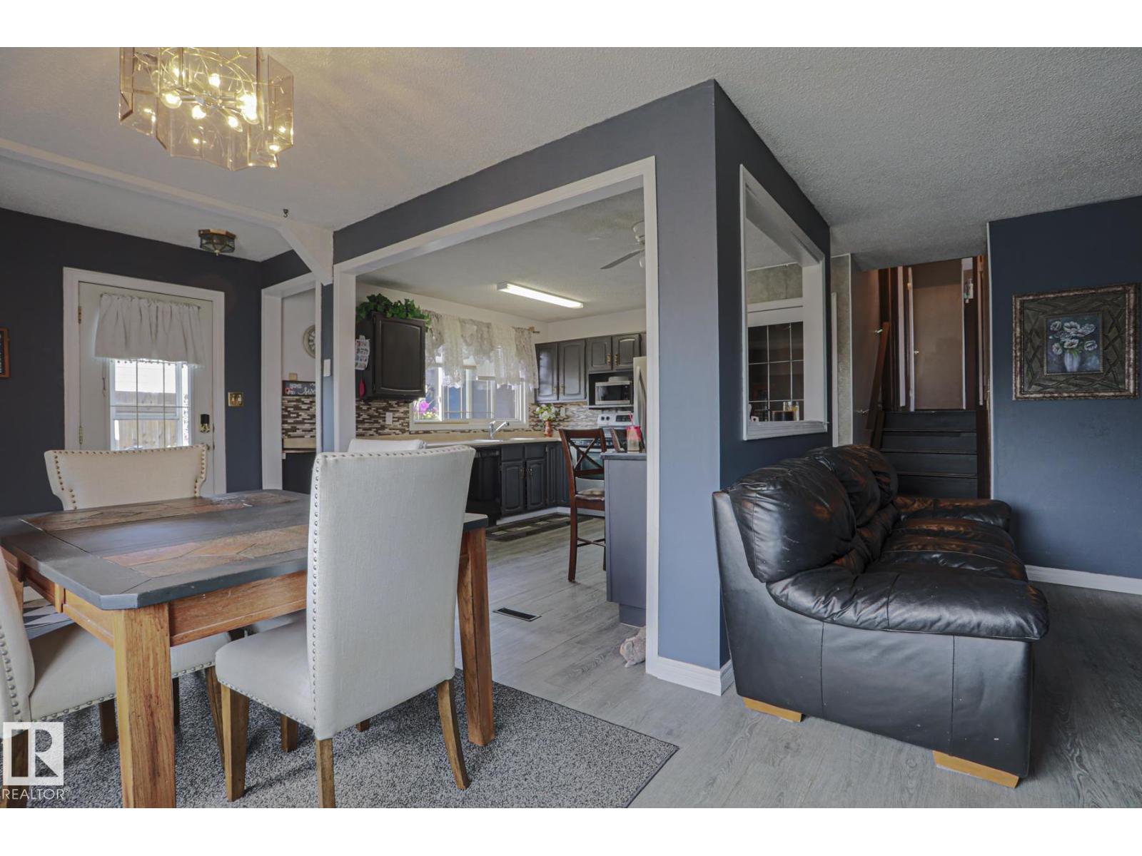 11440 144 AV NW