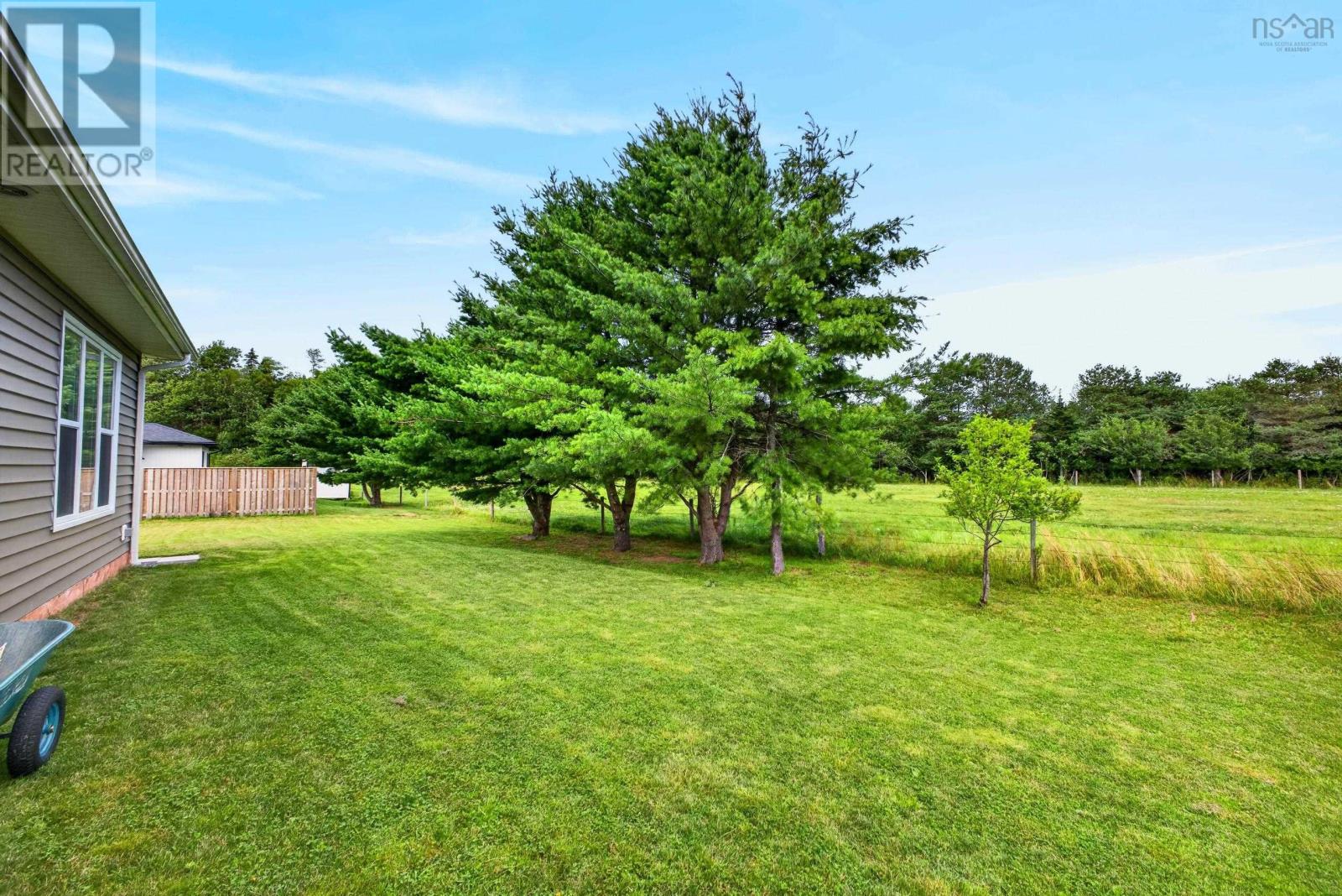 28 Eagleview Drive