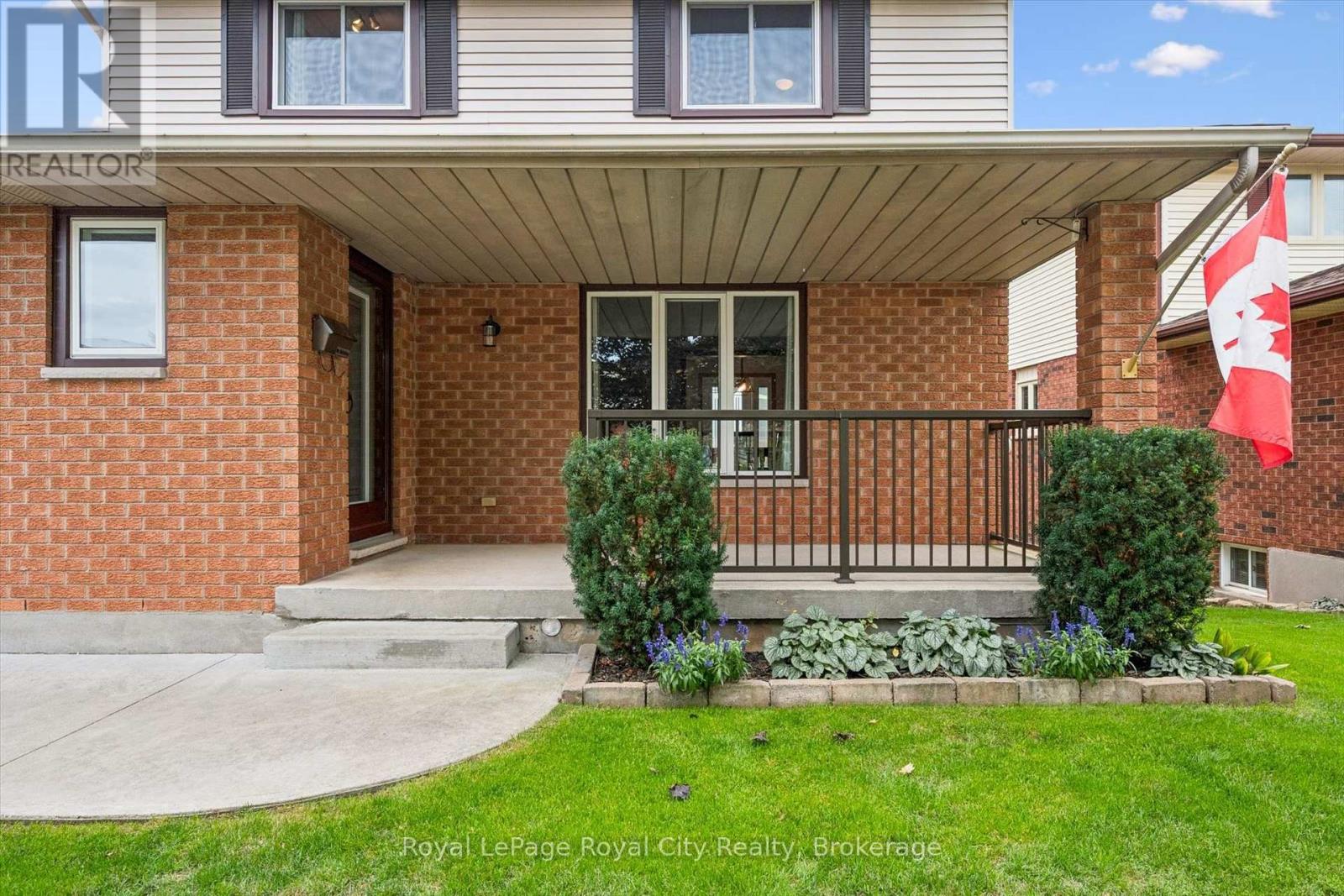 24 GREENWICH DRIVE