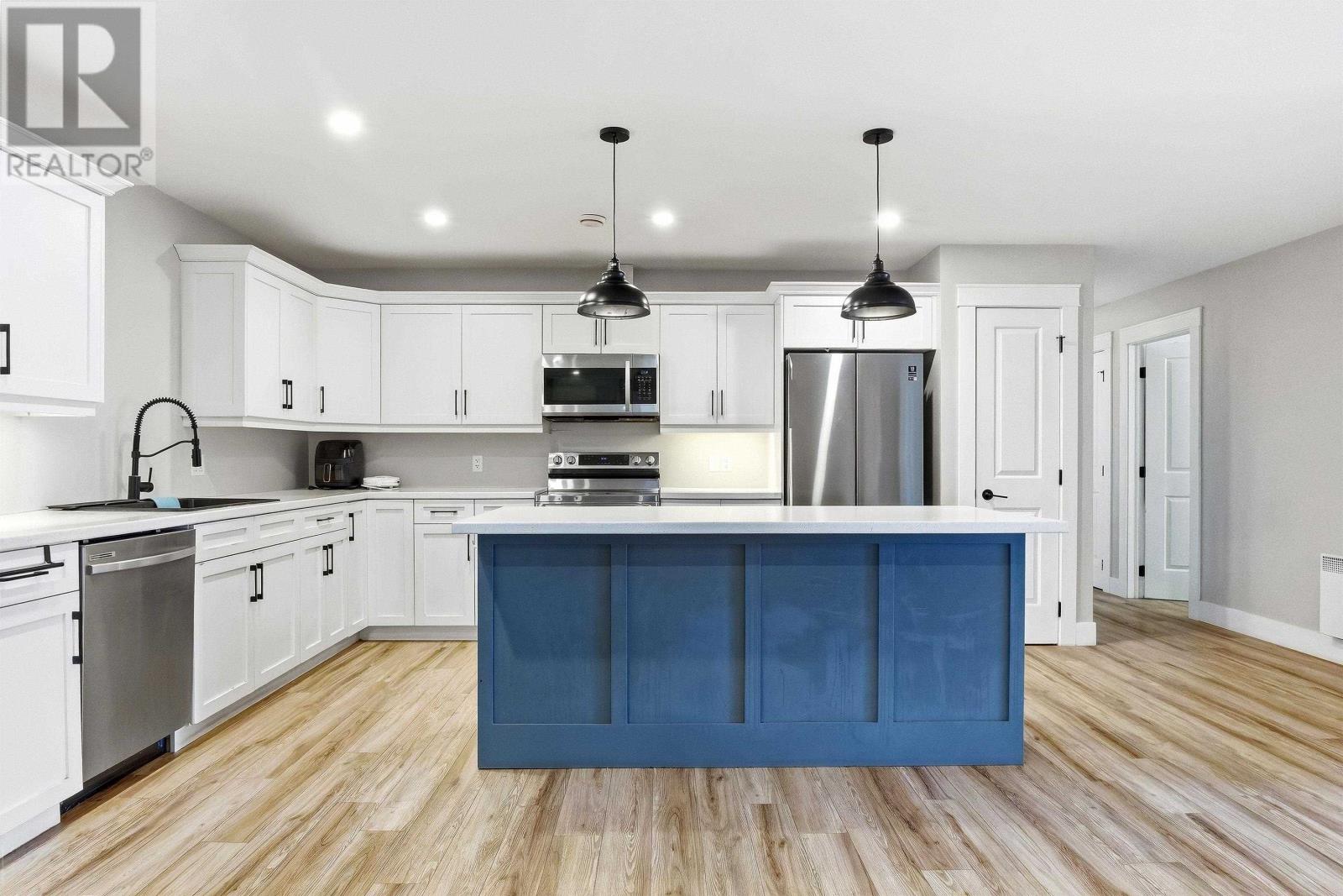 101 PARENT Street - Photo 2
