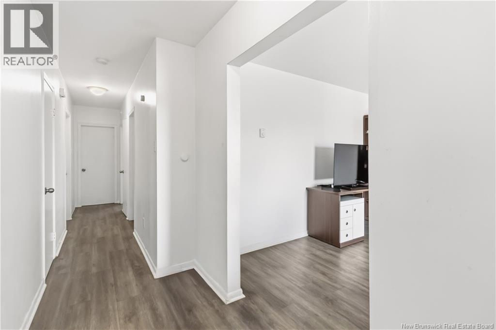 25 Terris Avenue - Photo 4