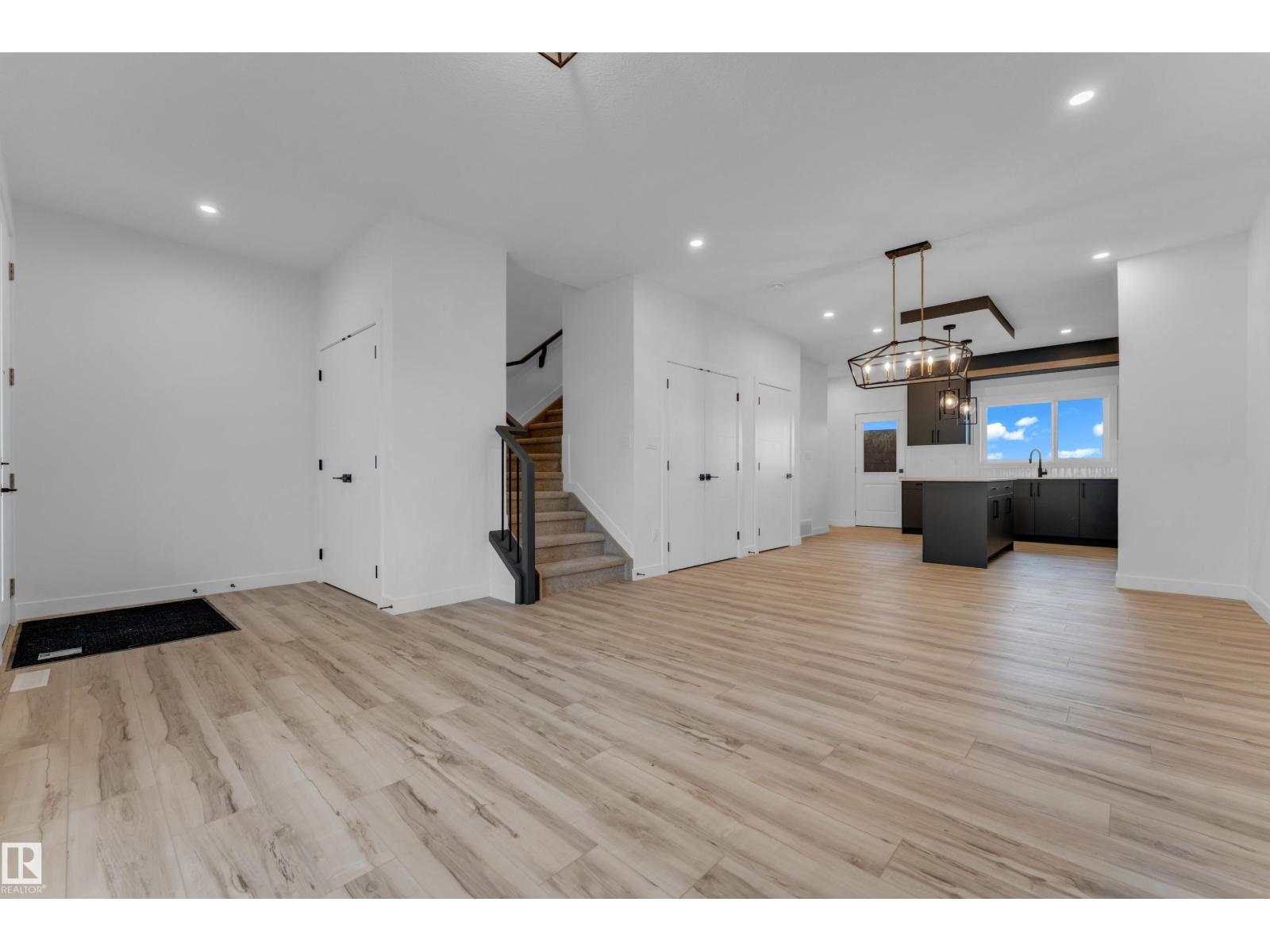 175 Graybriar DR