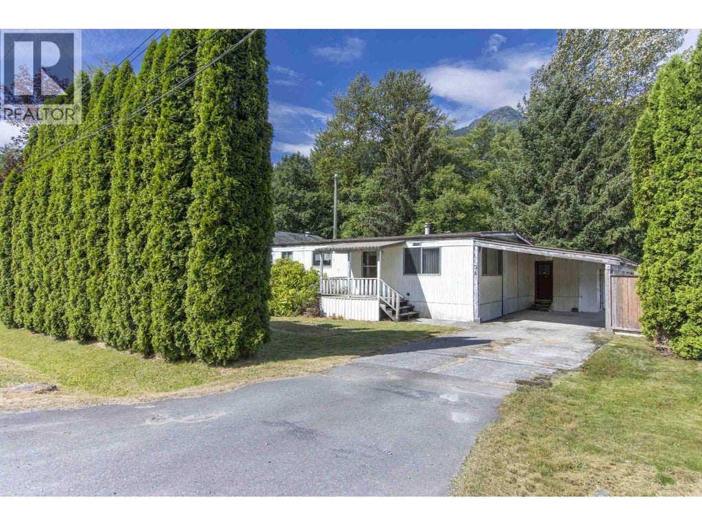 36 BRACKEN PARKWAY, SQUAMISH, BC V0N 1T0 - Image 2499003140.jpeg?d=l