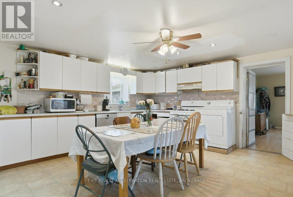 147 COOKS ROAD