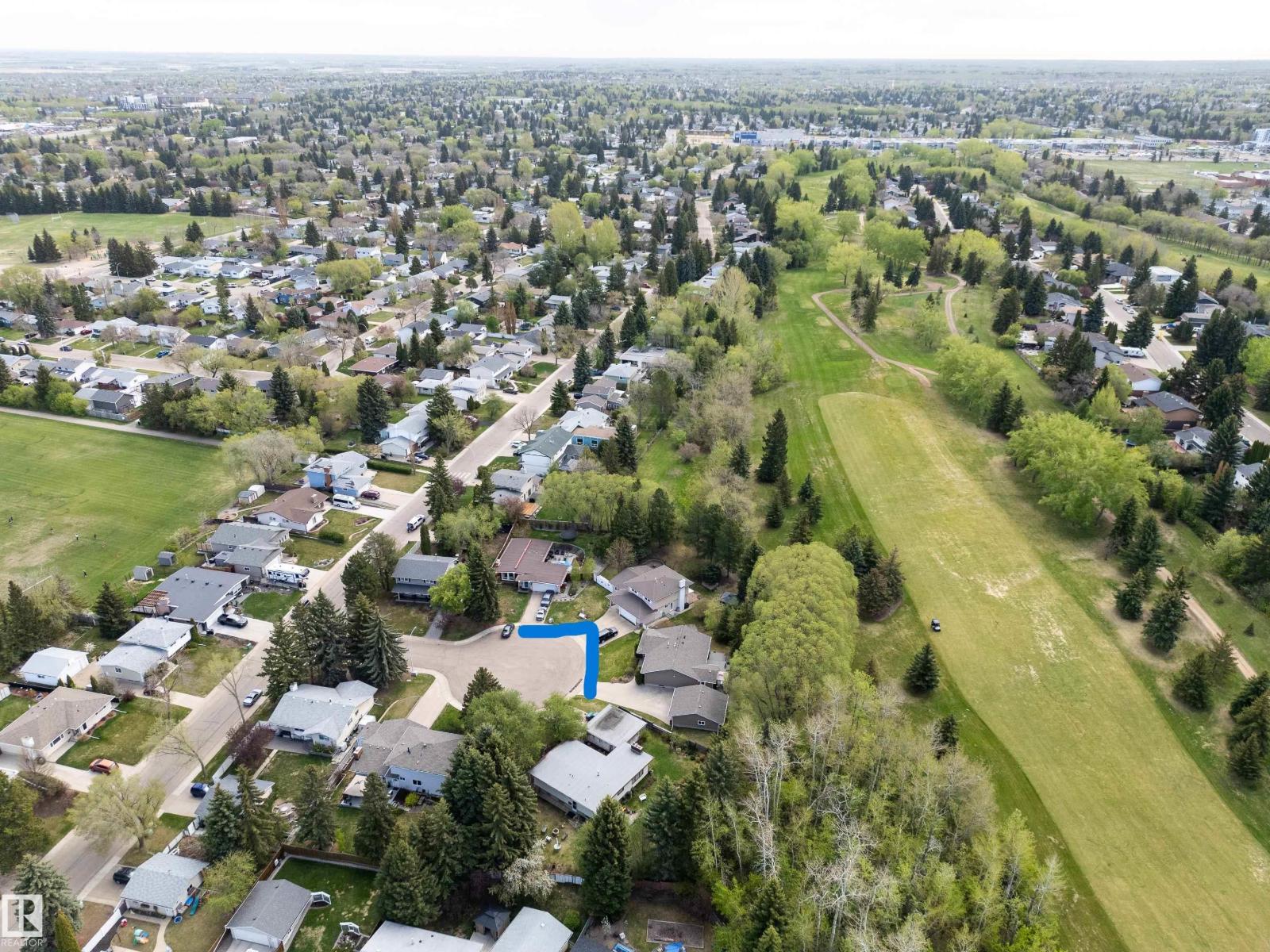 205 MANOR CO