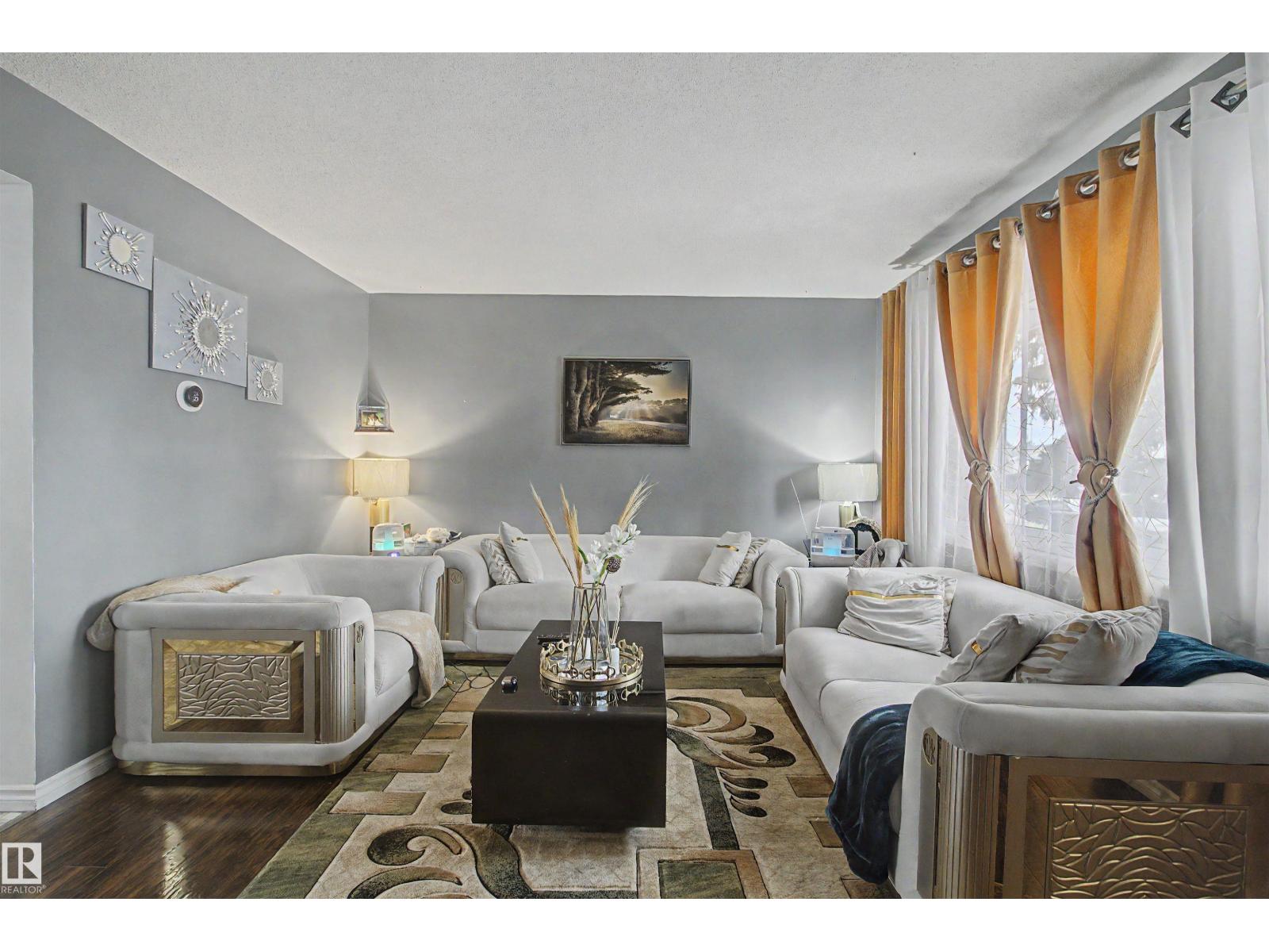 5724 143 AV NW