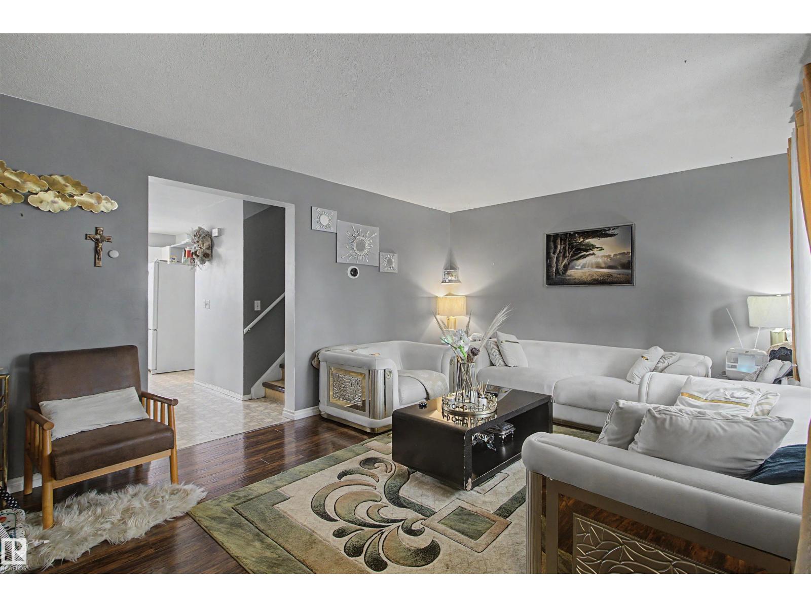 5724 143 AV NW