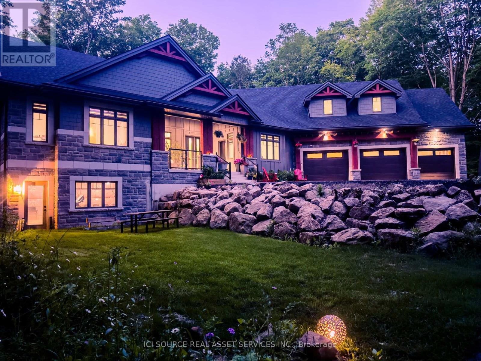 13 TIMBERRUN COURT