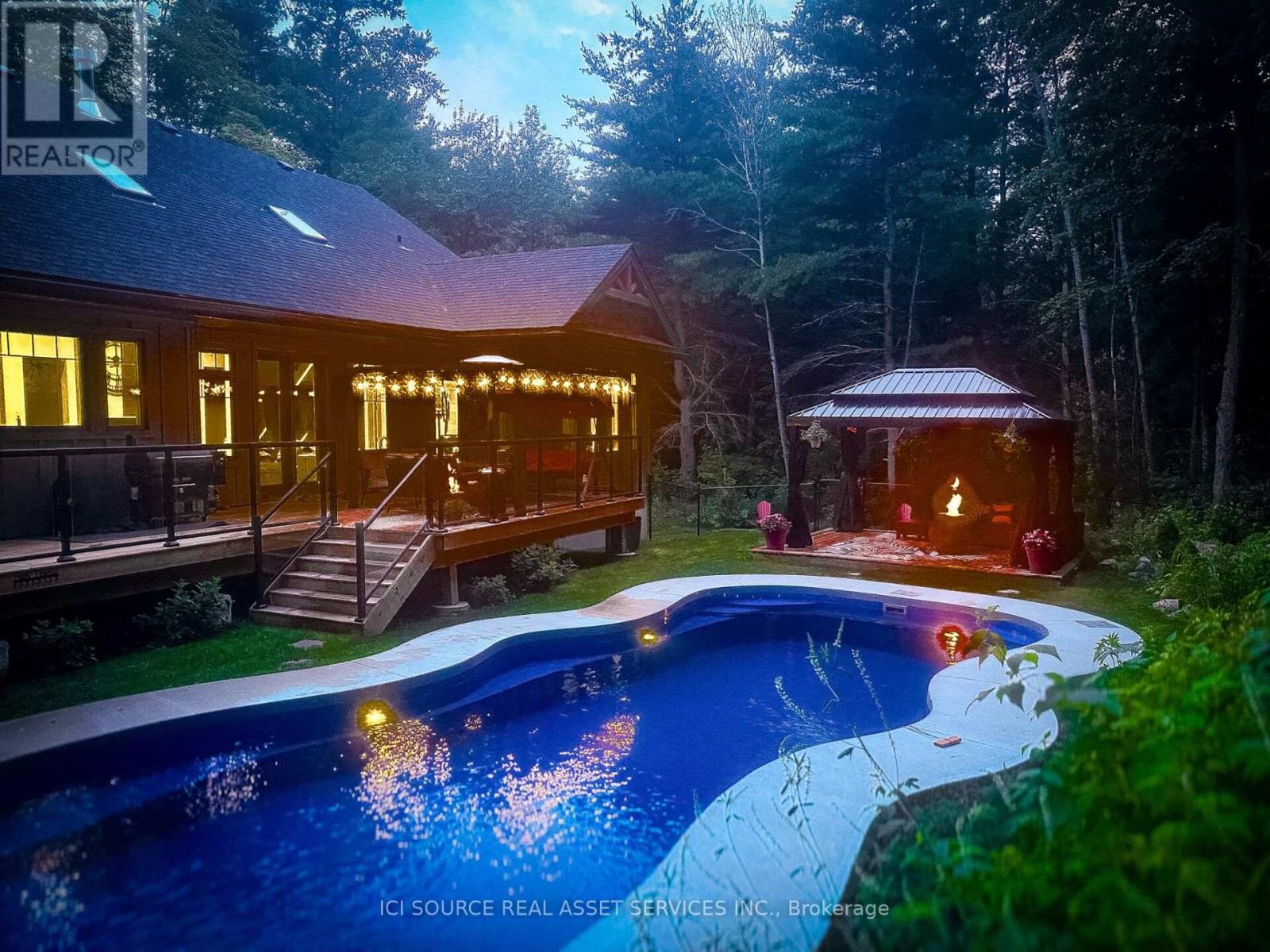 13 TIMBERRUN COURT