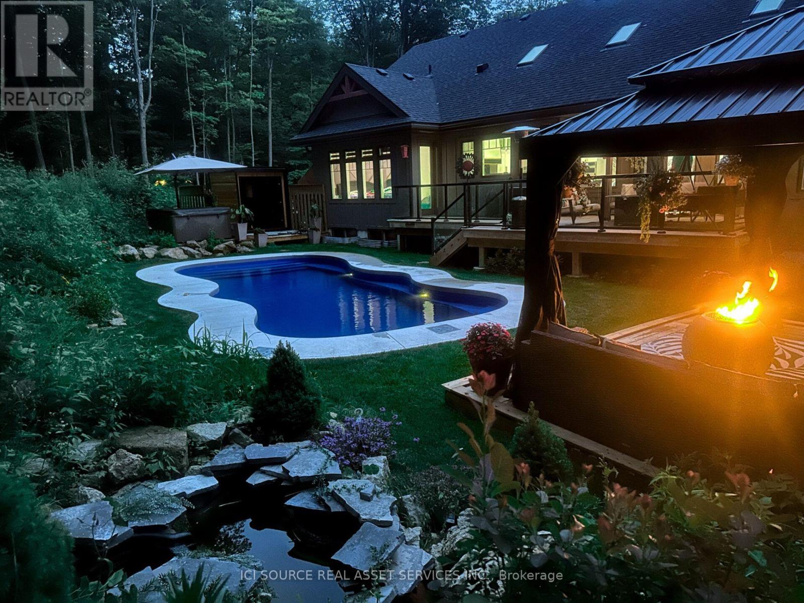 13 TIMBERRUN COURT