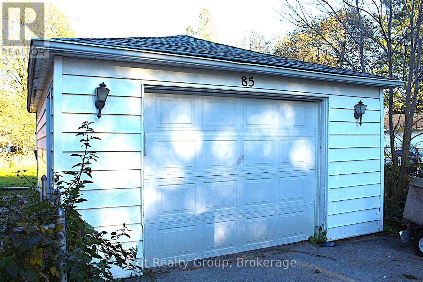 85 WRIGHT AVENUE
