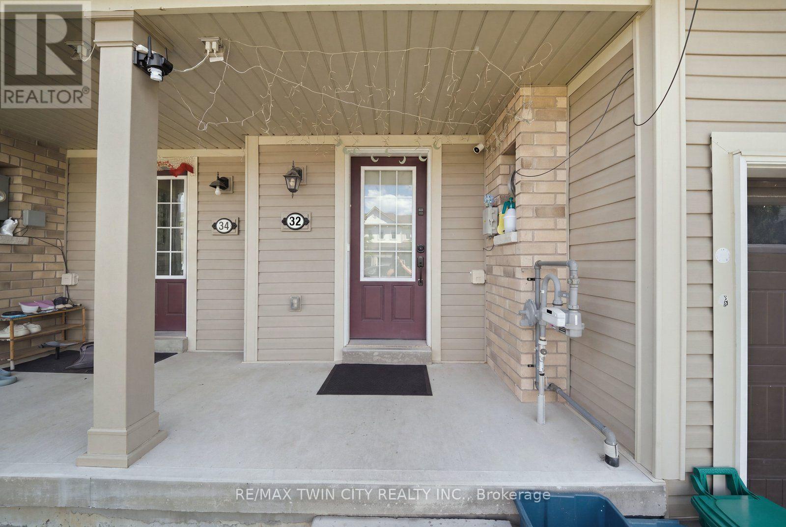 32 COLE CRESCENT