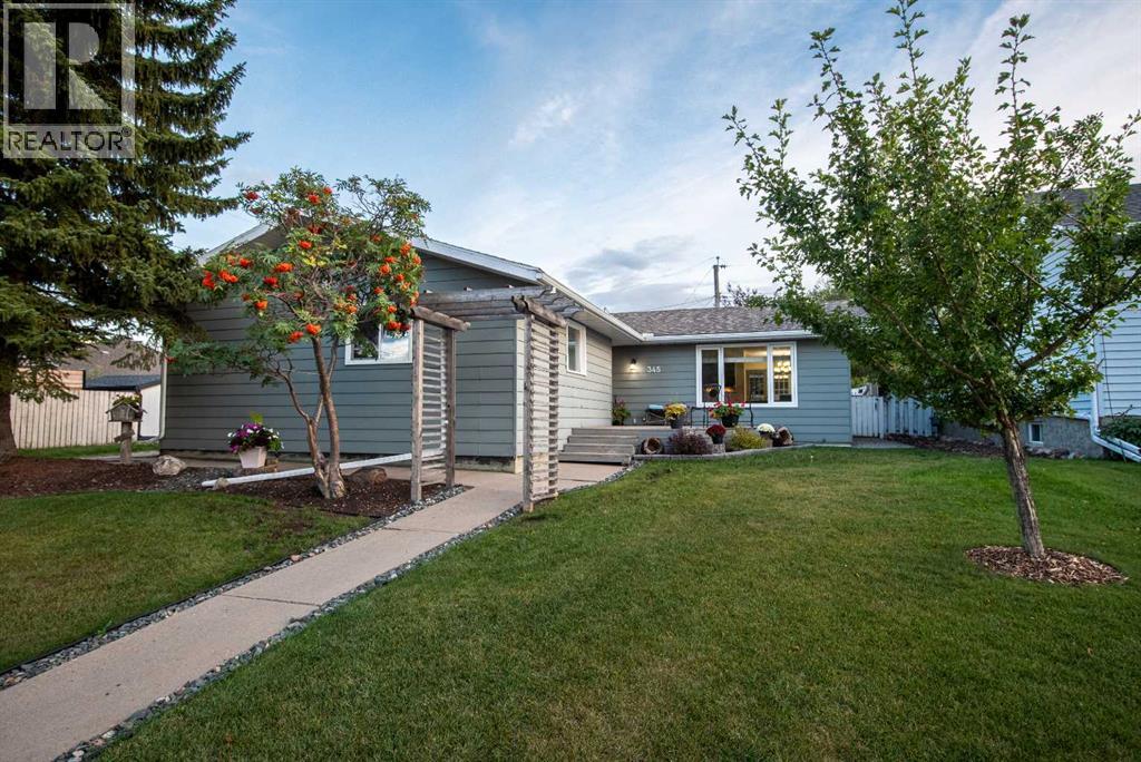 345 9 STREET SE, THREE HILLS, AB T0M 2A0 - Image 1868056982.jpeg?d=l