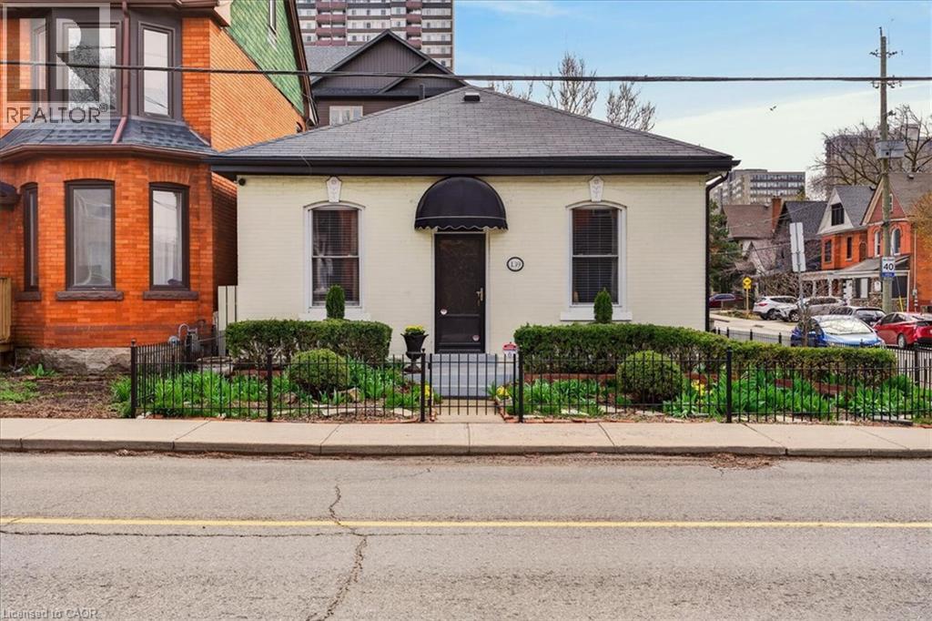 139 QUEEN STREET S