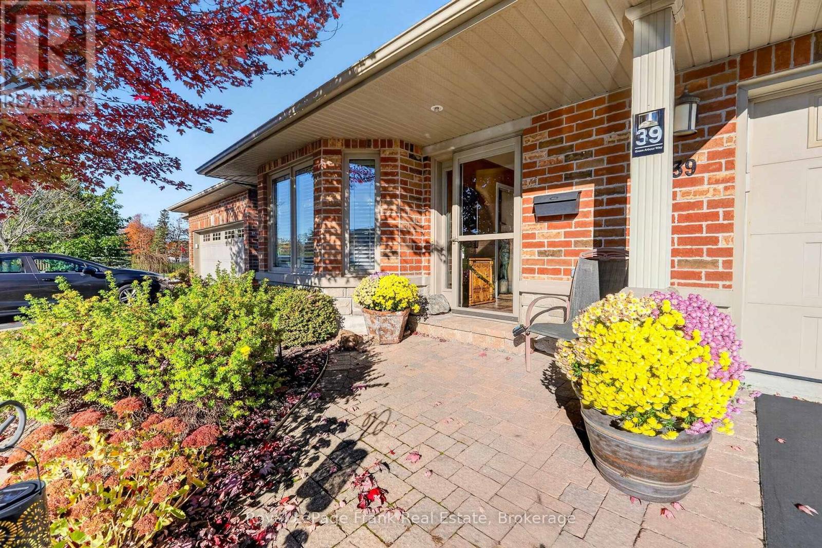 39 GREEN ARBOUR WAY