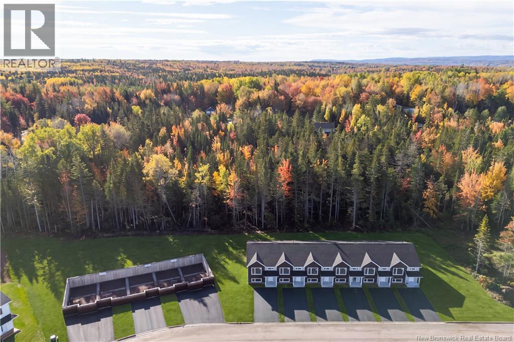 227 des Eleves Street