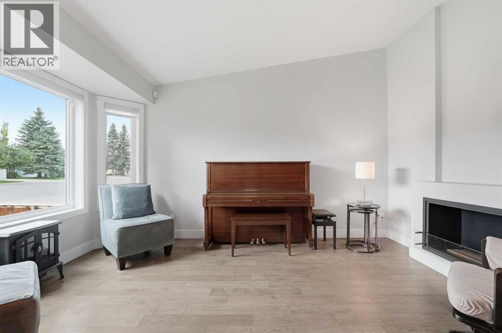 72 Sunlake Road SE