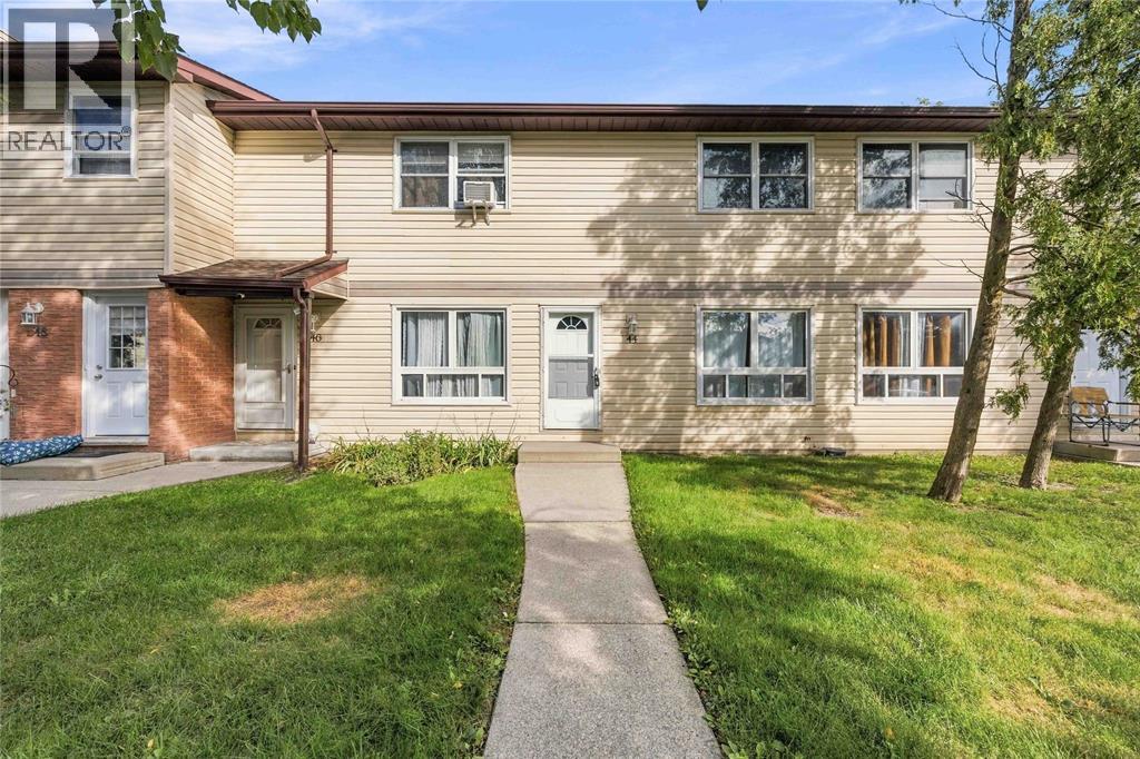 200 ST CLAIR BOULEVARD Unit# 44