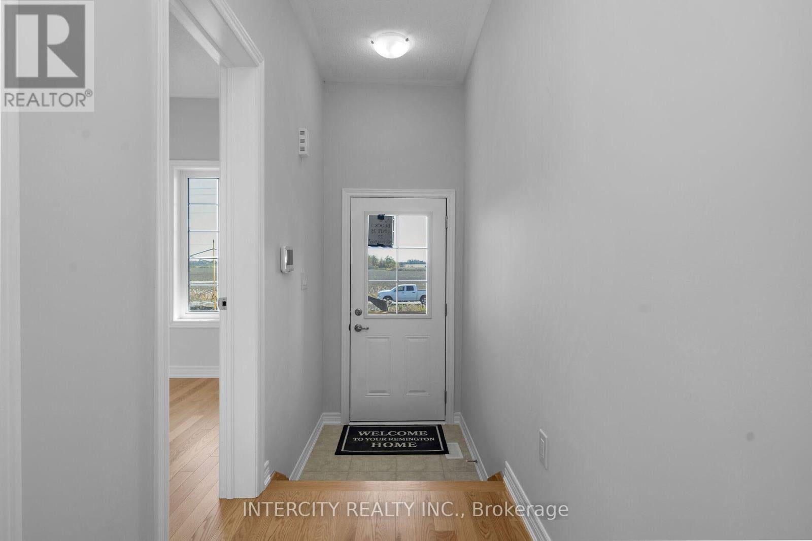 BLK7-TH35 - 27 SUNBIRD WAY