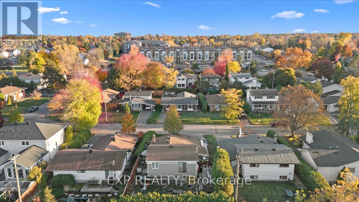 2670 STONE CRESCENT N