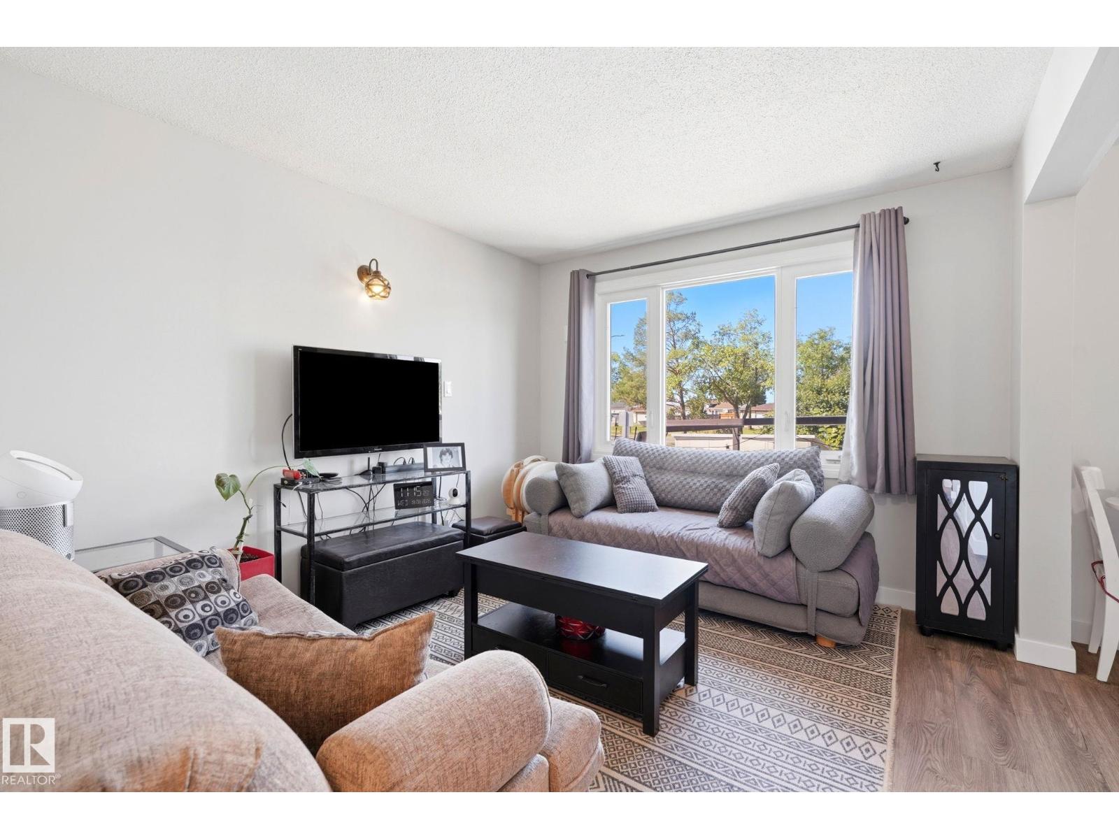 #1 14235 82 ST NW