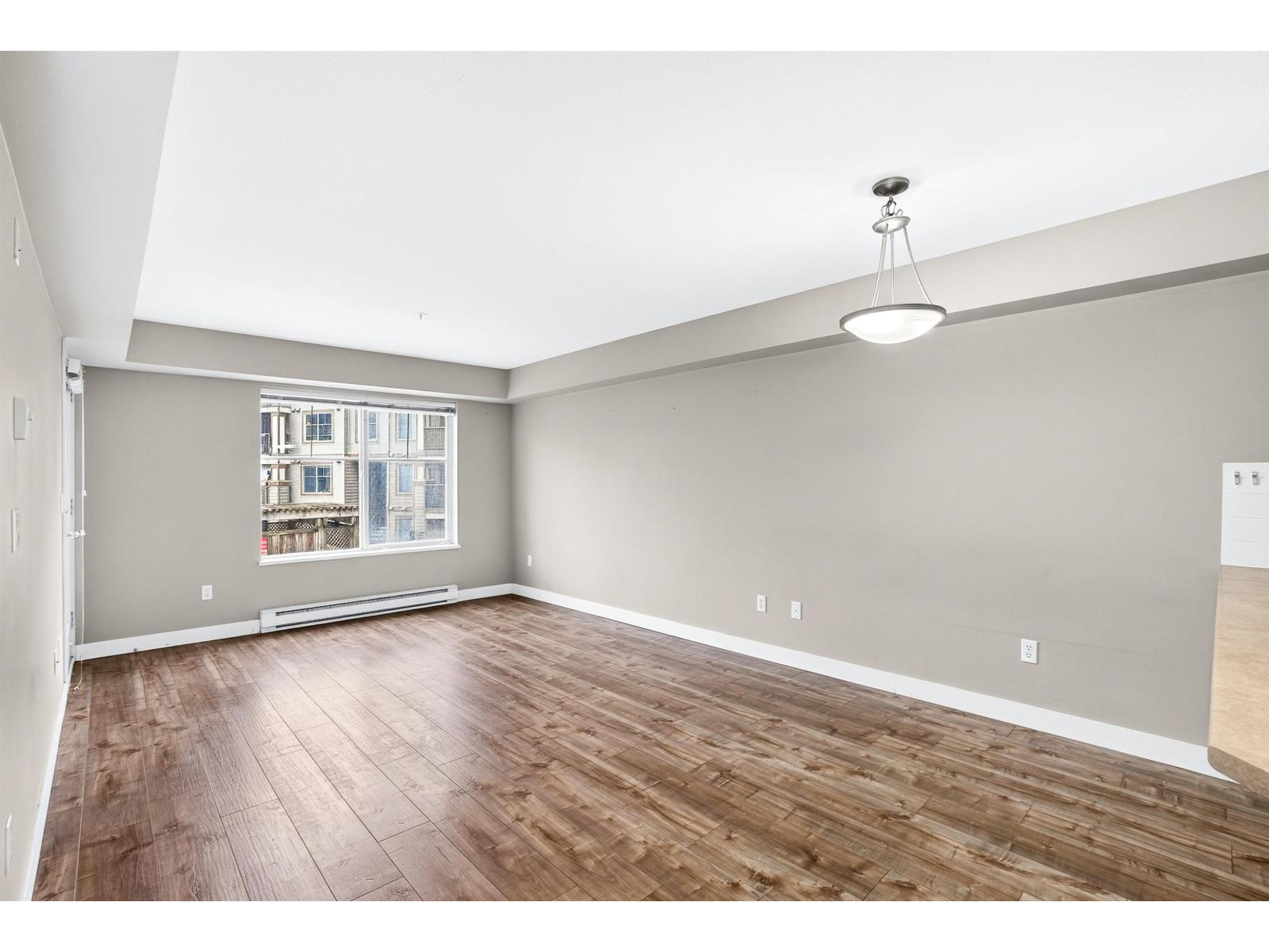 201 45559 YALE ROAD, Chilliwack Proper South